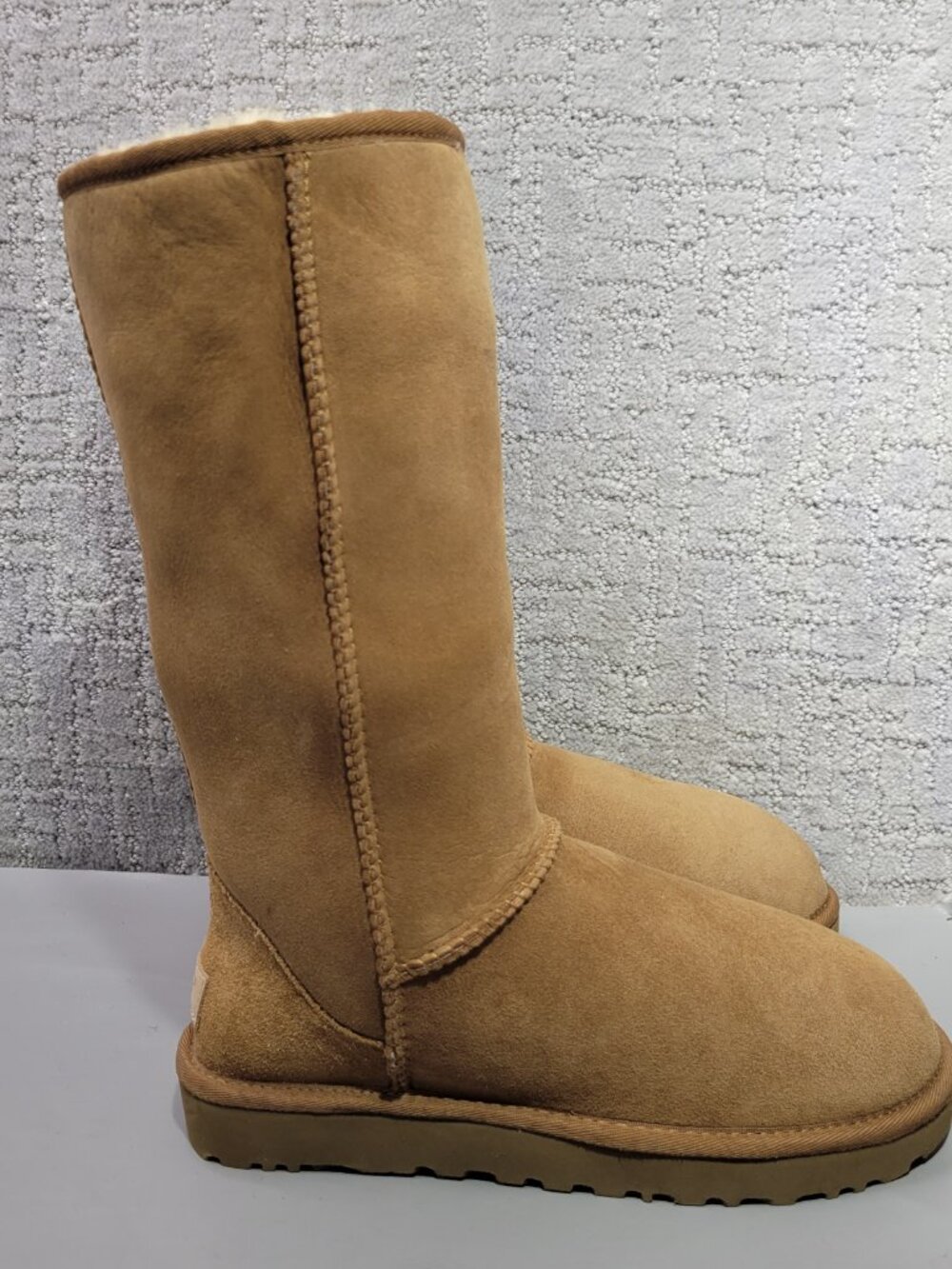 UGG Classic Tall II Womens Size US 8 Chestnut Sheepskin Sugarcane EVA Boots - Picture 4 of 12
